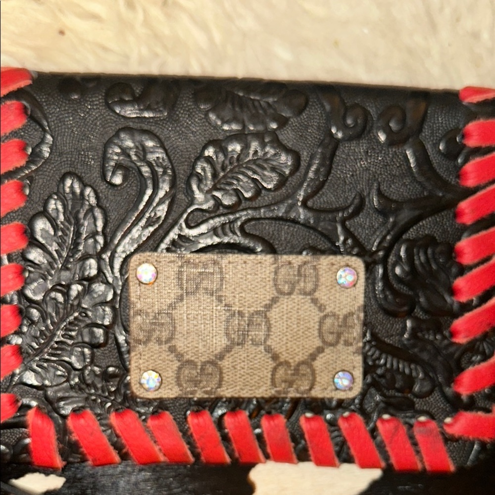 KIG keep it gypsy Red and Black Crossbody Bag with Fringe and Intricate Design - Picture 5 of 6